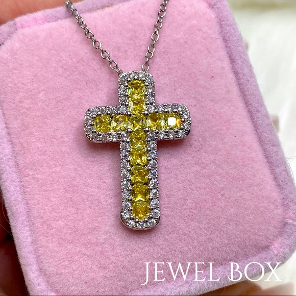 14k white gold Cross necklace diamond 3 CT - Picture 2 of 10